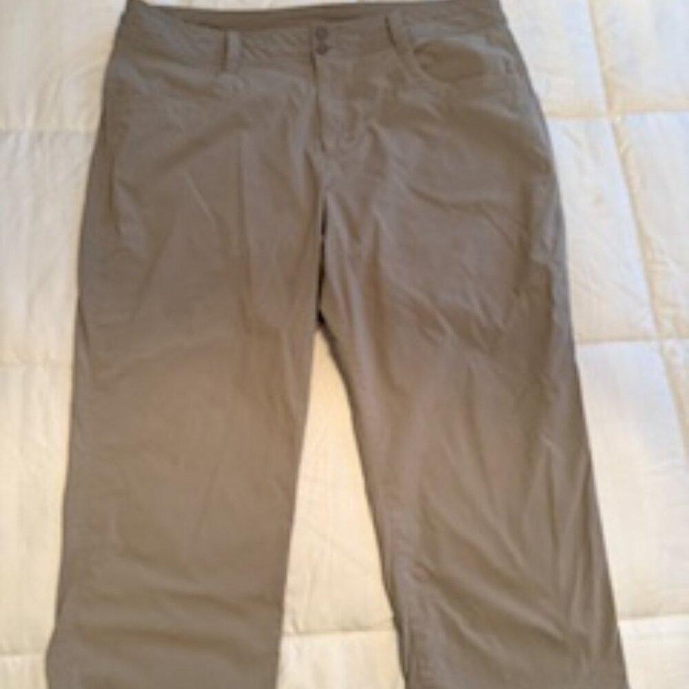 Light tan Eddie Bauer capri pants - very lightweight and breathable. Size 16